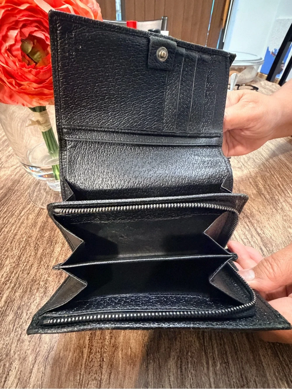 Gucci Black Monogram Canvas Fold Wallet with Metal Logo Plate - Picture 6 of 8
